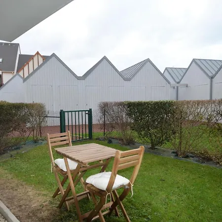 Apartment Jardin - A 50m De La - Wifi - Parking
