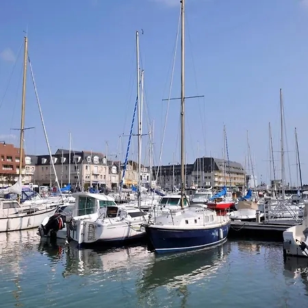 Apartment Jardin - A 50m De La - Wifi - Parking